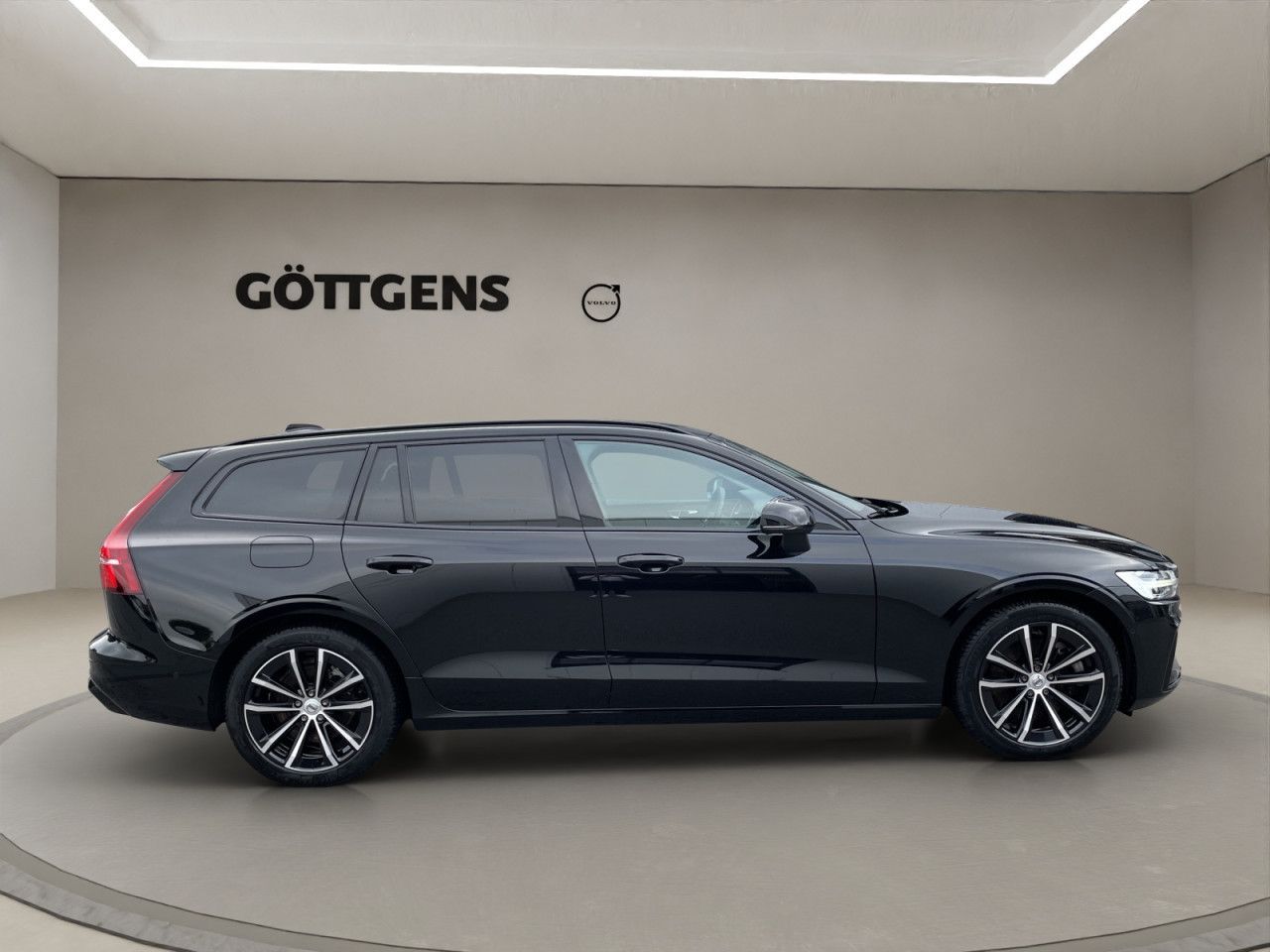 Volvo  T6 AWD Recharge Plus Dark 360° LED
