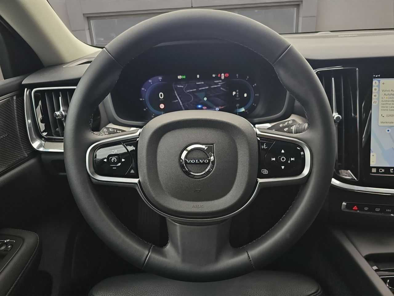 Volvo  B4 D Plus Dark ACC Navi Harman Kardon LED