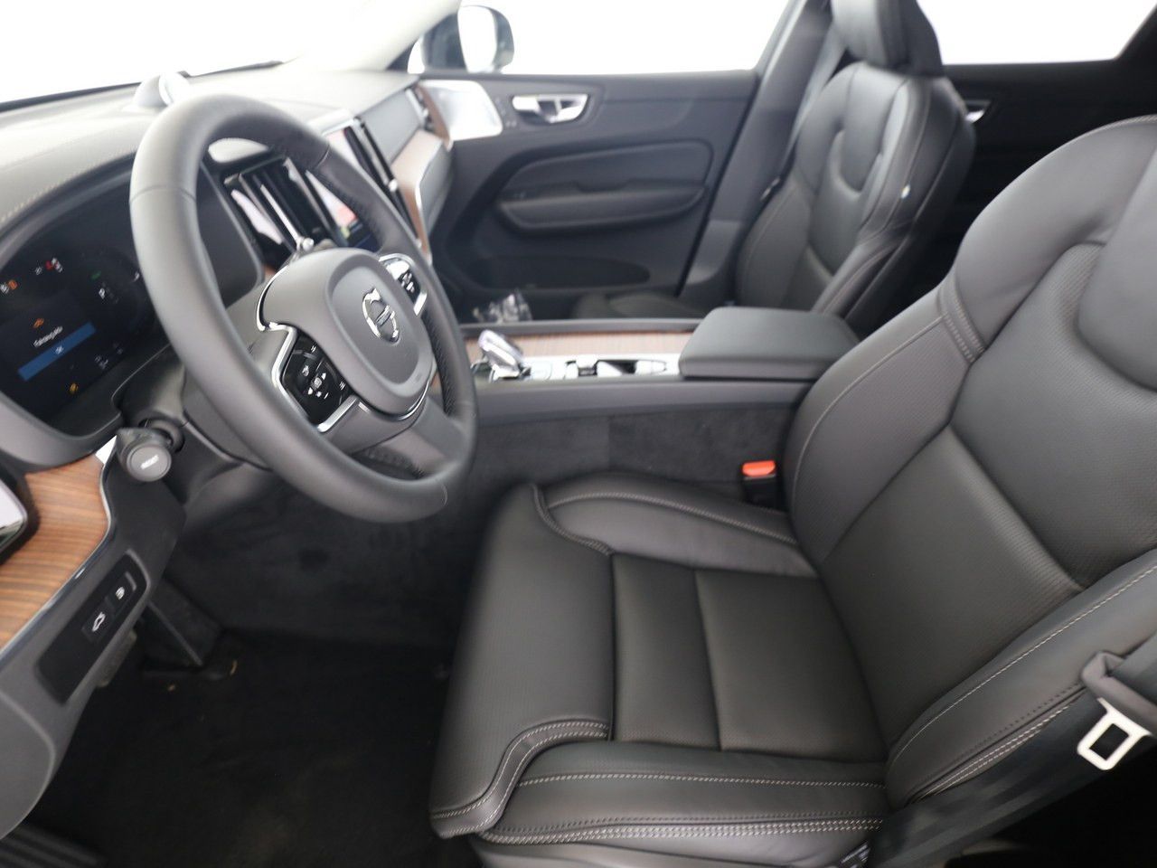 Volvo  T8 AWD Recharge Ultimate MASAGE B