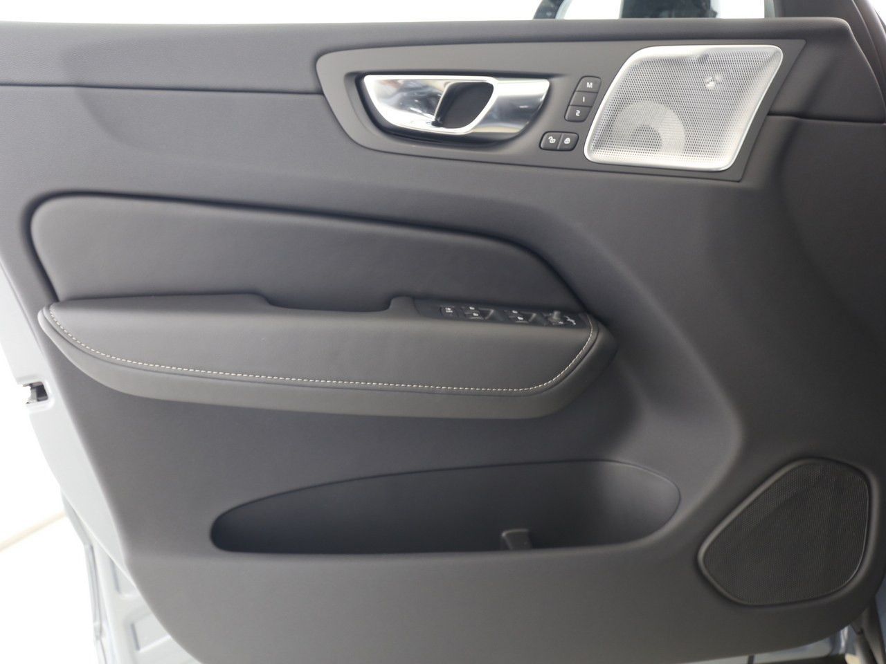 Volvo  T8 AWD Recharge Ultimate MASAGE B