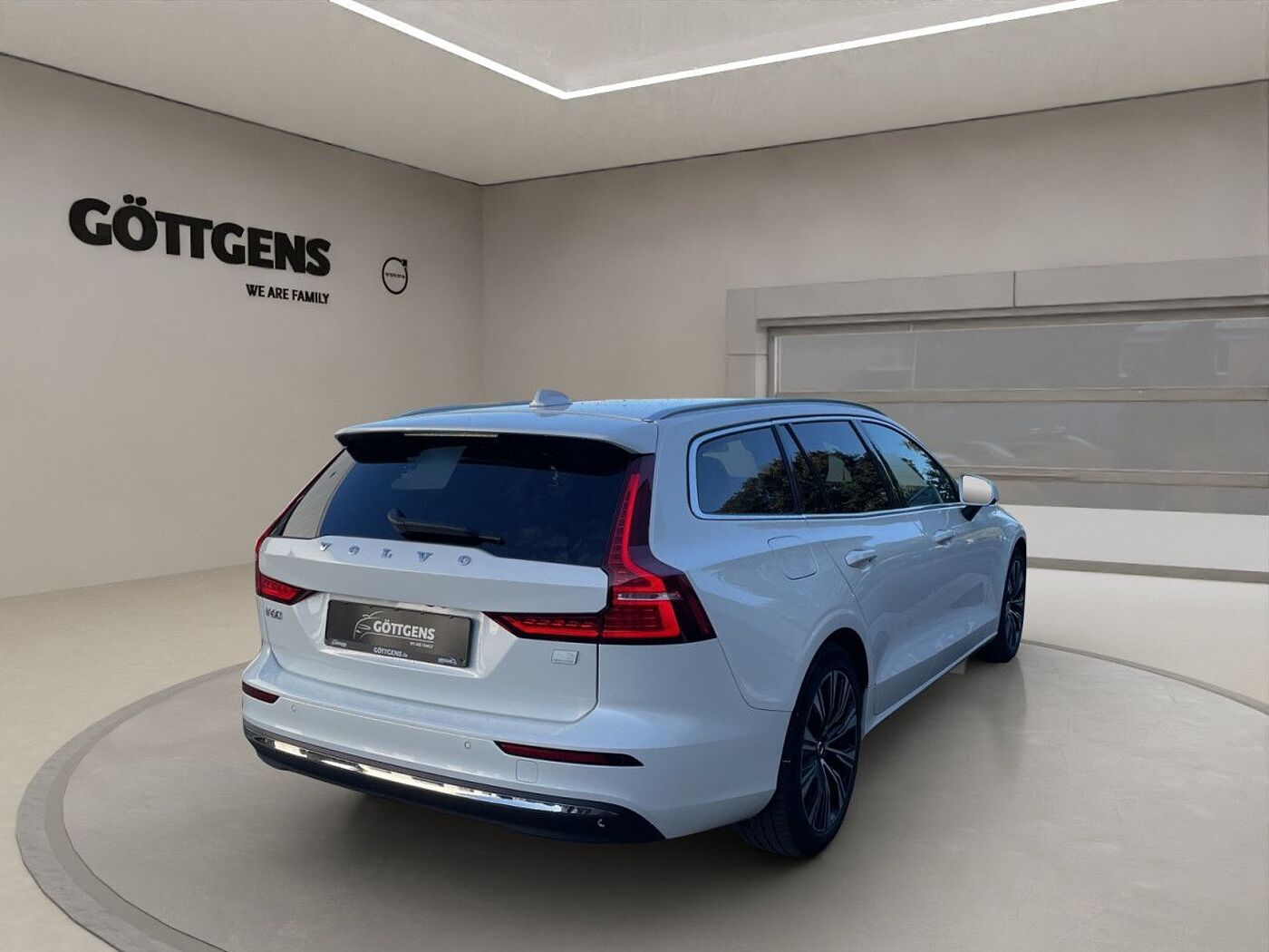 Volvo  T6 Twin Engine AWD PLUS Bright LED DAB H&K