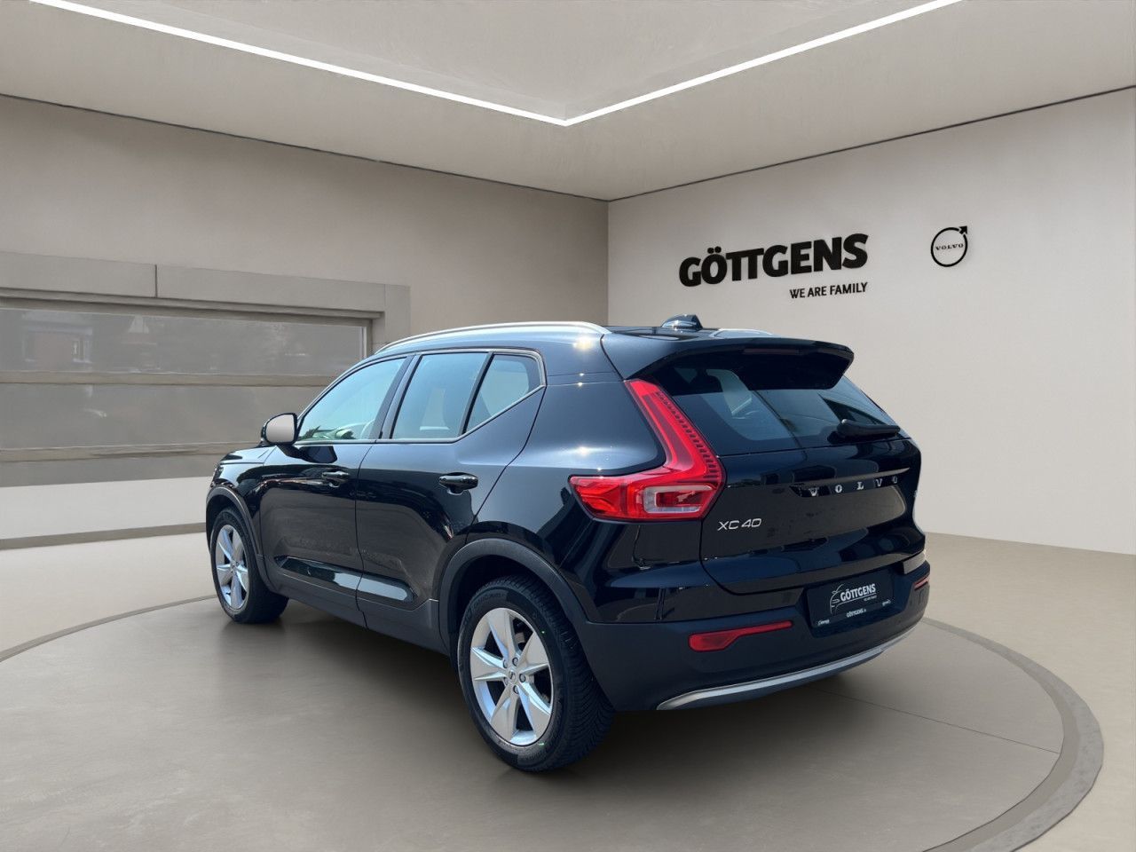 Volvo  T4 Momentum PRO NAVI LED H&K KMERA 18LM