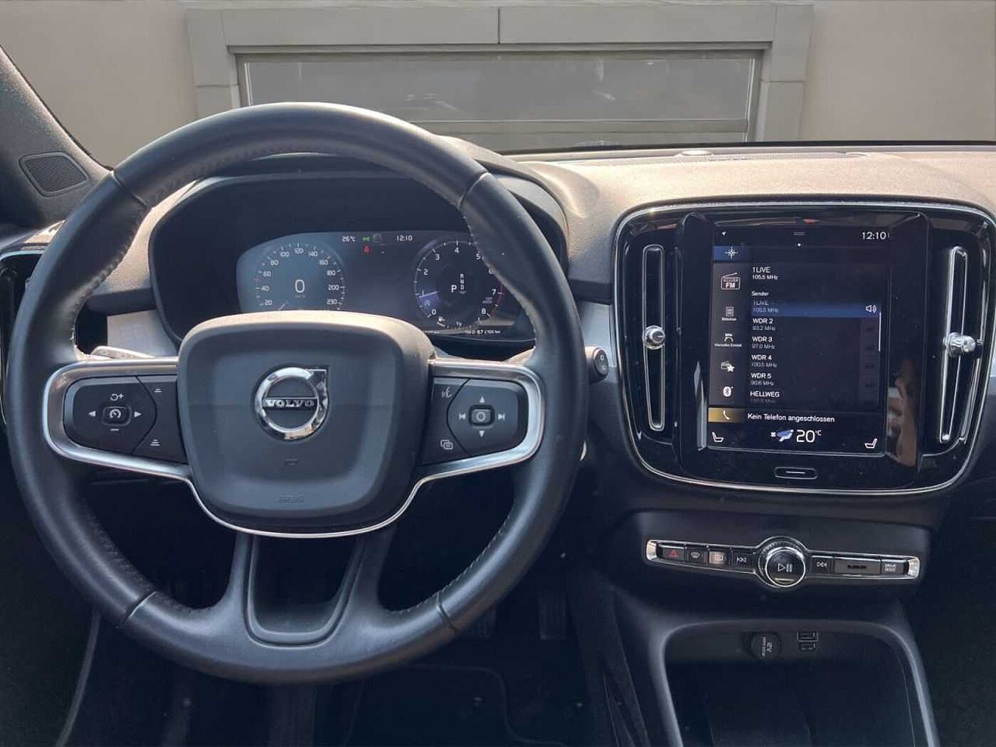Volvo  T4 Momentum PRO NAVI LED H&K KMERA 18LM