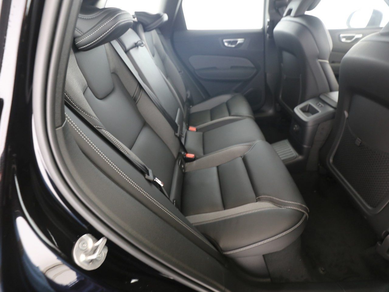 Volvo  VOLVO XC60 T6 AWD Black Edition Plus AHK 360°