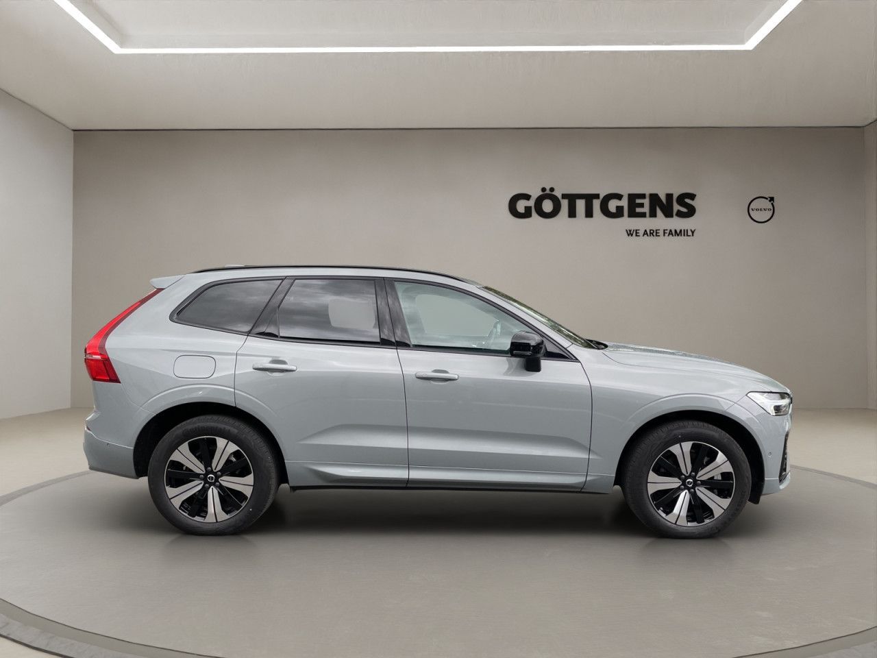 Volvo  T6 AWD Plus Dark BUSINESS LED