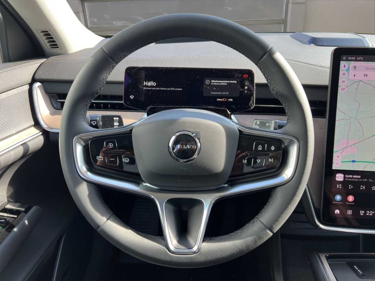 Volvo  Twin Motor AWD Ultra 7SITZ LED PANO 21LM