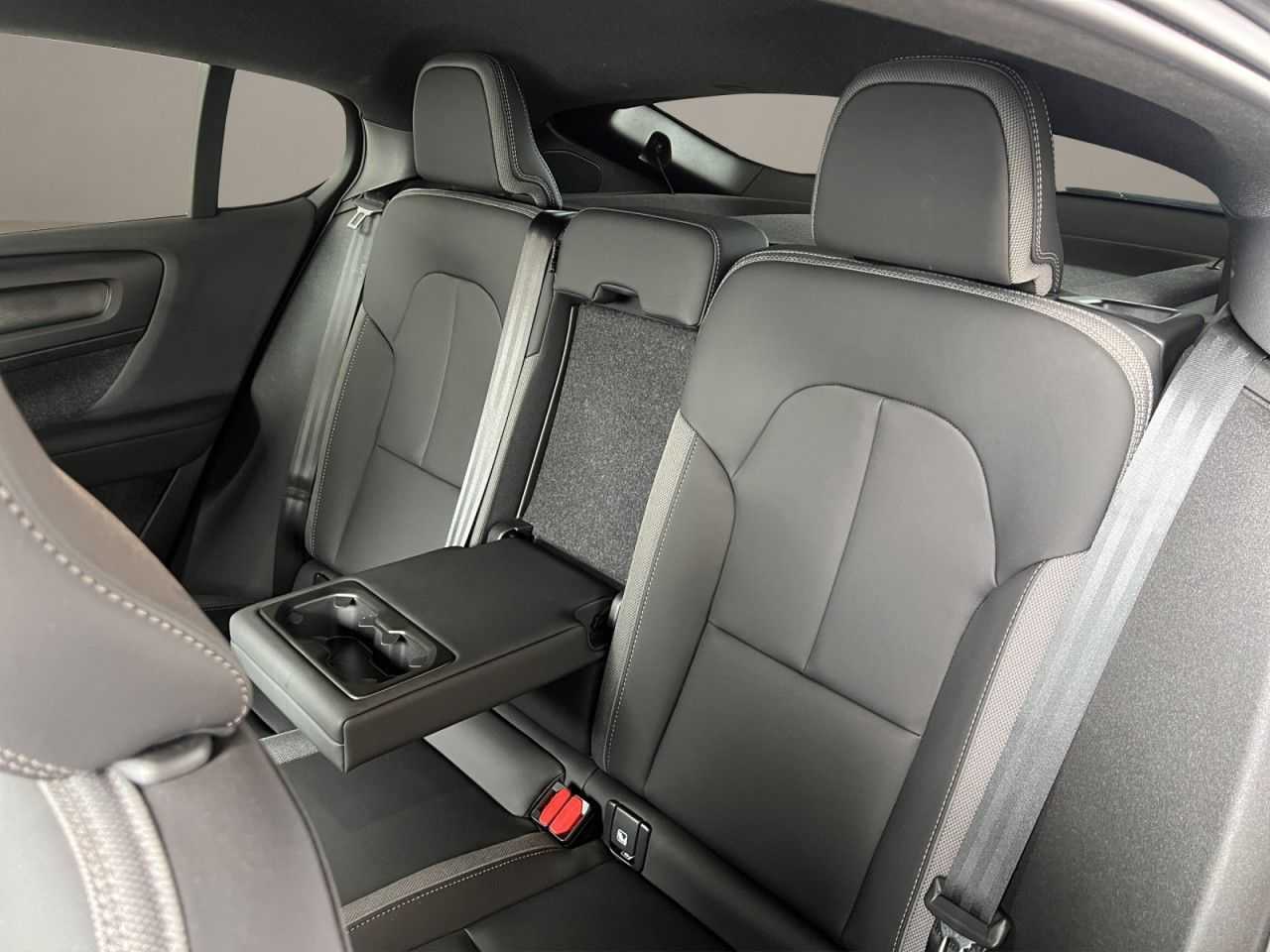 Volvo  Recharge Twin Motor Ultimate AHK LED NAVI