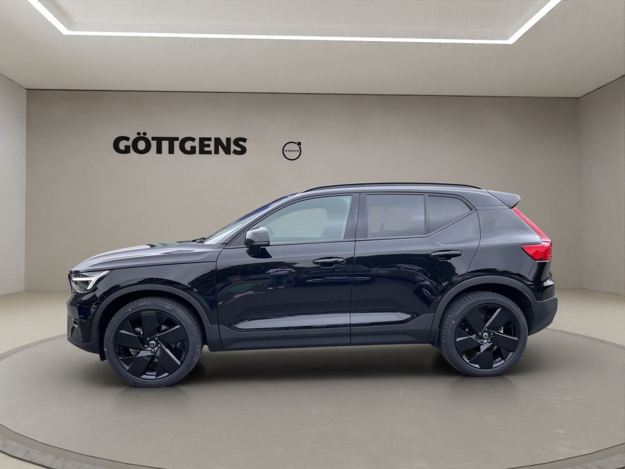 Volvo  B3 Ultra Black Edition AHK BUSINESS 360°