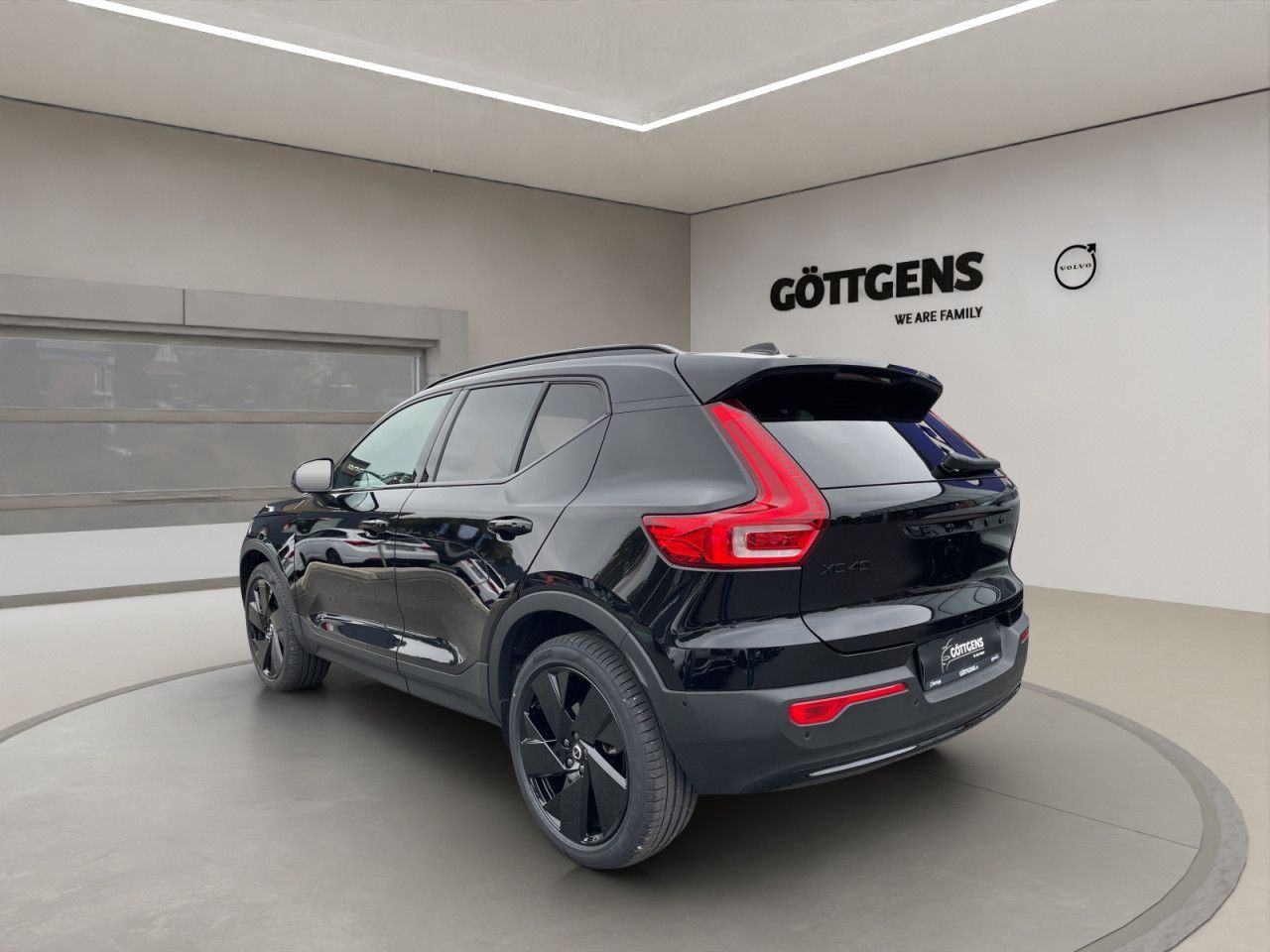 Volvo  B3 Ultra Black Edition AHK BUSINESS 360°