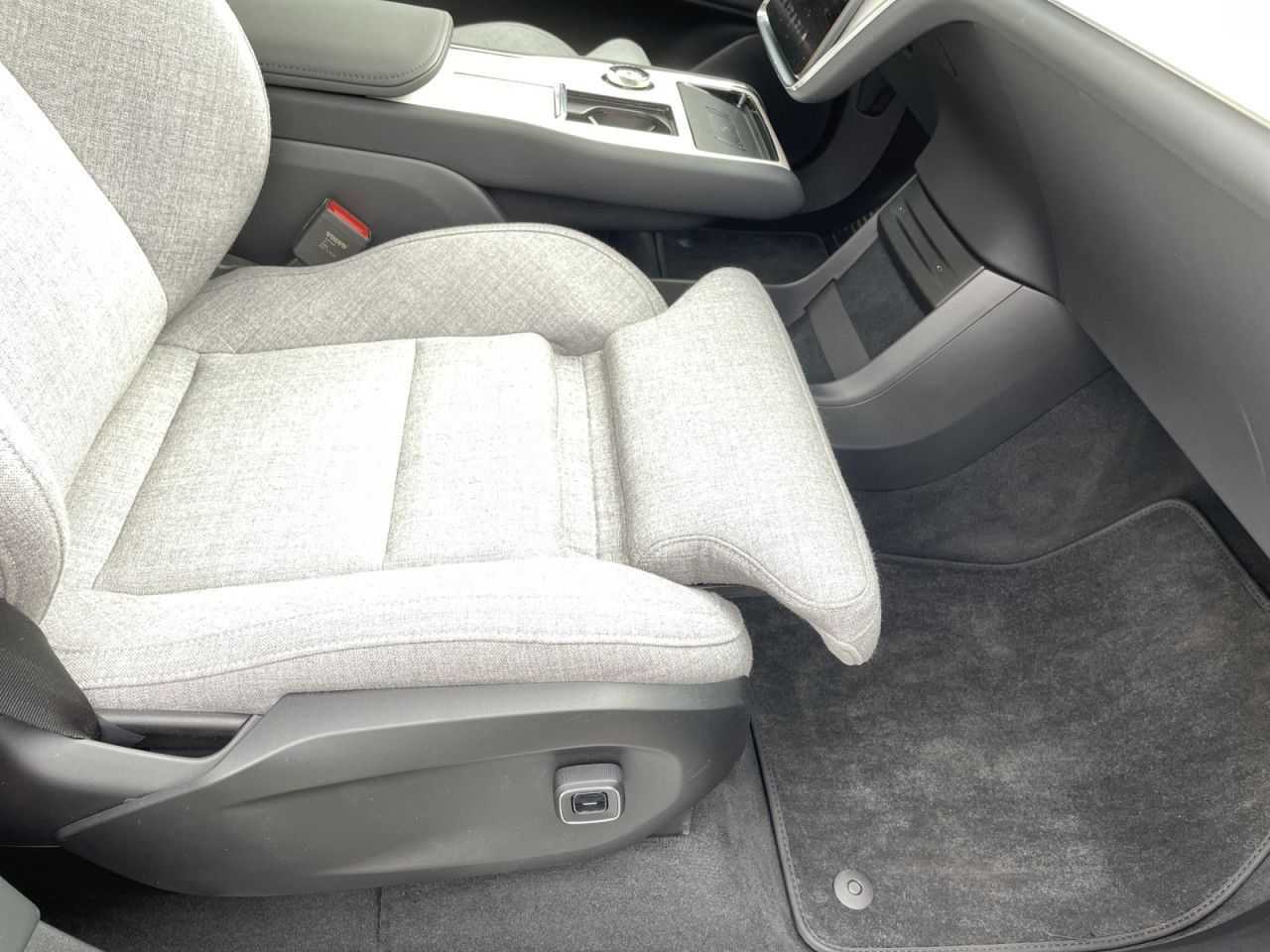 Volvo  Twin Motor AWD Ultra 7 AHK LUFT B&W 21LM