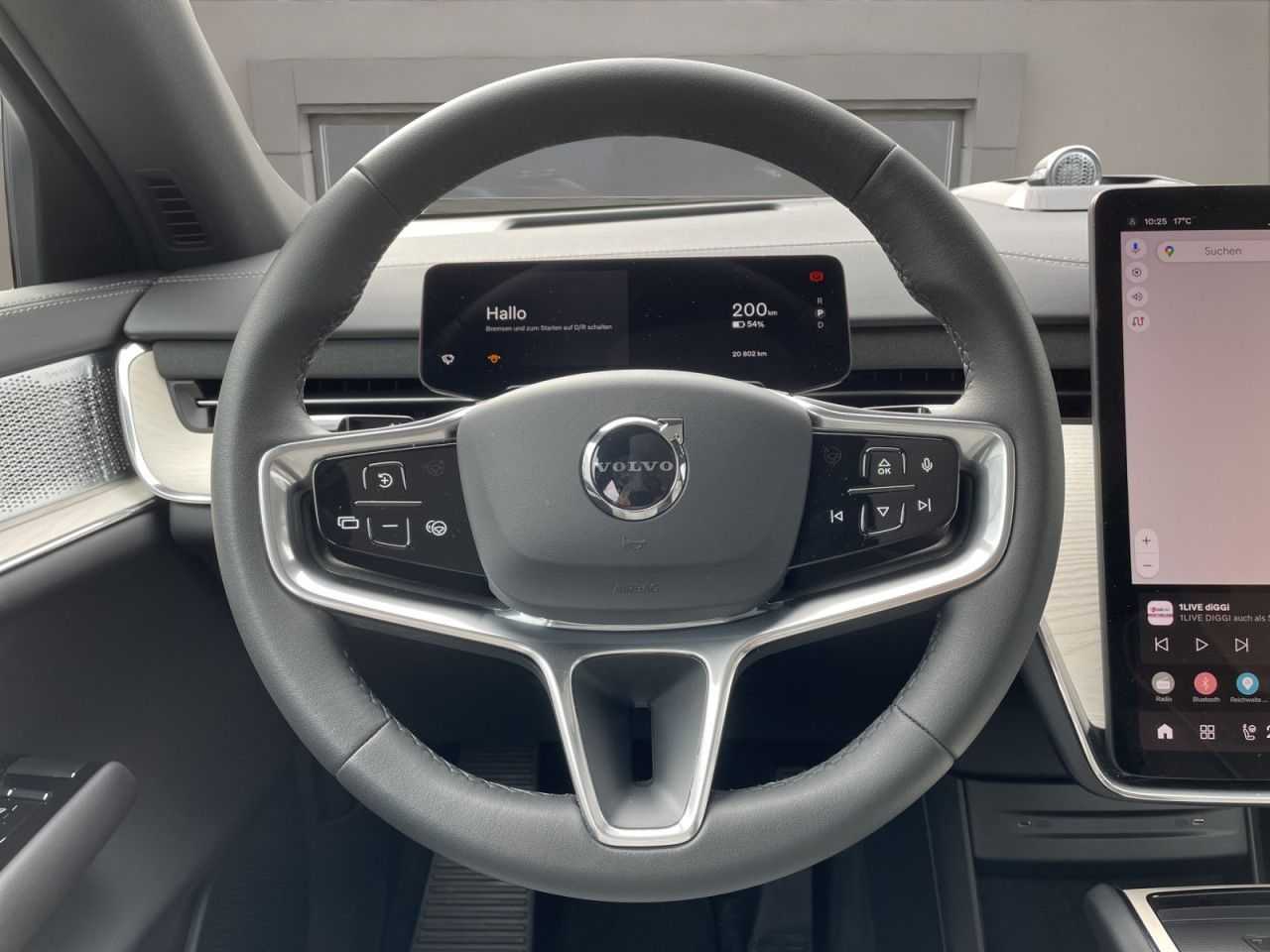 Volvo  Twin Motor AWD Ultra 7 AHK LUFT B&W 21LM