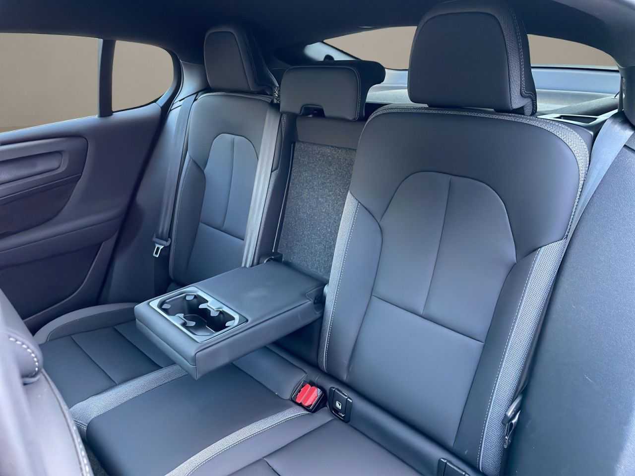 Volvo  Recharge Twin Motor Ultimate AHK LED NAVI