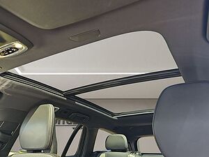 Volvo  T6 AWD Plug-in R Design NAVI LED 19LM PANO