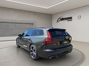 Volvo  T6 AWD Plug-in R Design NAVI LED 19LM PANO