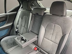 Volvo  Recharge Pure Electric  AHK NAVI 19LM GJR