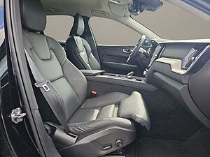 Volvo  B4 INSCRIPTION NAVI LED 20LM HARMAN KARDON