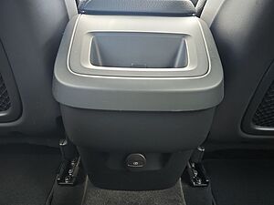 Volvo  B4 INSCRIPTION NAVI LED 20LM HARMAN KARDON