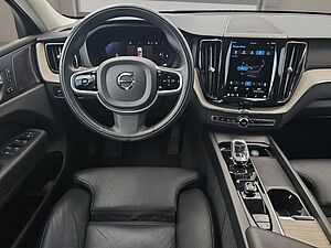 Volvo  B4 INSCRIPTION NAVI LED 20LM HARMAN KARDON