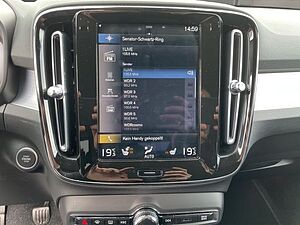 Volvo  T2 Momentum Pro LED 18LM NAVI SITZH. KAMERA