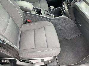 Volvo  T2 Momentum Pro LED 18LM NAVI SITZH. KAMERA