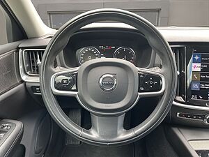 Volvo  B4 AWD Cross Country Pro AHK LED NAVI H&K
