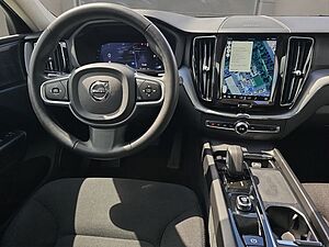 Volvo  B4 AWD Momentum Pro AHK PANO NAVI LED 18LM
