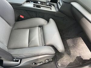 Volvo  T8 AWD ULTRA BRIGHT 7SITZ NAVI PANO 20LM