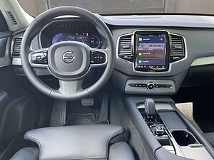 Volvo  T8 AWD ULTRA BRIGHT 7SITZ NAVI PANO 20LM