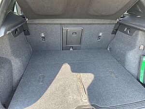 Volvo  Core B3 Mild Hybrid NAVI LED 18LM GJR