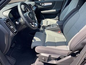 Volvo  Core B3 Mild Hybrid NAVI LED 18LM GJR