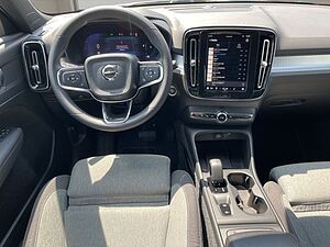 Volvo  Core B3 Mild Hybrid NAVI LED 18LM GJR