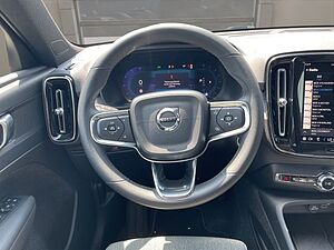 Volvo  Core B3 Mild Hybrid NAVI LED 18LM GJR