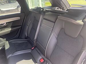 Volvo  T8 RECHARGE AWD R-DESIGN PANO NAVI KAMERA