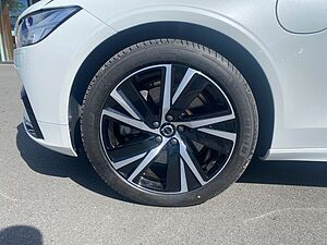 Volvo  T8 RECHARGE AWD R-DESIGN PANO NAVI KAMERA