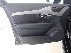 Volvo  T8 AWD Plus Bright PANO 360° NAVI