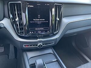 Volvo  B4 Essential NAVI LED LED WINTER PAKET 18LM