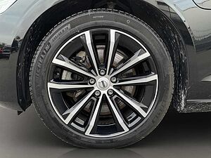 Volvo  T6 AWD Recharge Plus Dark 360° LED