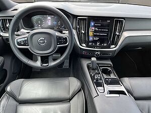 Volvo  T8 AWD R-DESIGN AHK NAVI LED WINTER PAKET