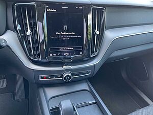 Volvo  B4 Essential NAVI LED LED WINTER PAKET 18LM