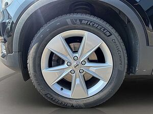 Volvo  T4 Momentum PRO NAVI LED H&K KMERA 18LM