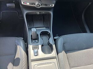 Volvo  T4 Momentum PRO NAVI LED H&K KMERA 18LM