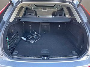 Volvo  T8 AWD Ultra Dark LUFT AHK MASSAGE 21LM