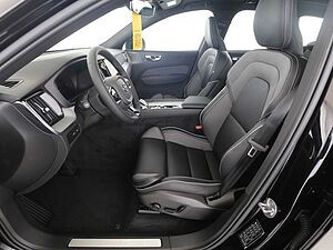 Volvo  VOLVO XC60 T6 AWD Black Edition Plus AHK 360°