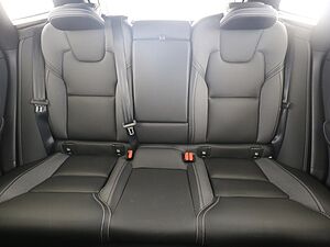 Volvo  VOLVO XC60 T6 AWD Black Edition Plus AHK 360°
