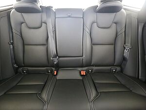 Volvo  T8 AWD Black Edition Ultra AHK LUFT MASSAGE