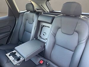 Volvo  B5 AWD Ultimate Dark AHK LED NAVI 20LM HuD