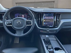 Volvo  B5 AWD Ultimate Dark AHK LED NAVI 20LM HuD