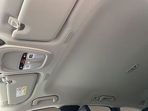 Volvo  B5 AWD Plus Dark AHK LED NAVI 19LM GJR