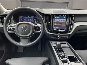 Volvo  B5 AWD Plus Dark AHK LED NAVI 19LM GJR