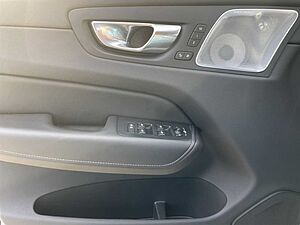 Volvo  T8 AWD Recharge Ultimate MASAGE B